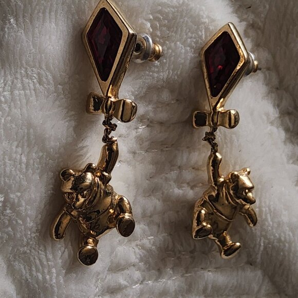 DISNEY Winnie the pooh kite stud earrings - Picture 1 of 4